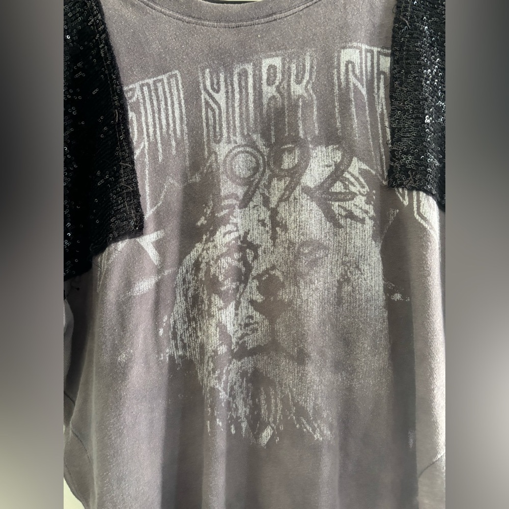 We the Free Shirt sleeved tunic like tshirt - Picture 2 of 8